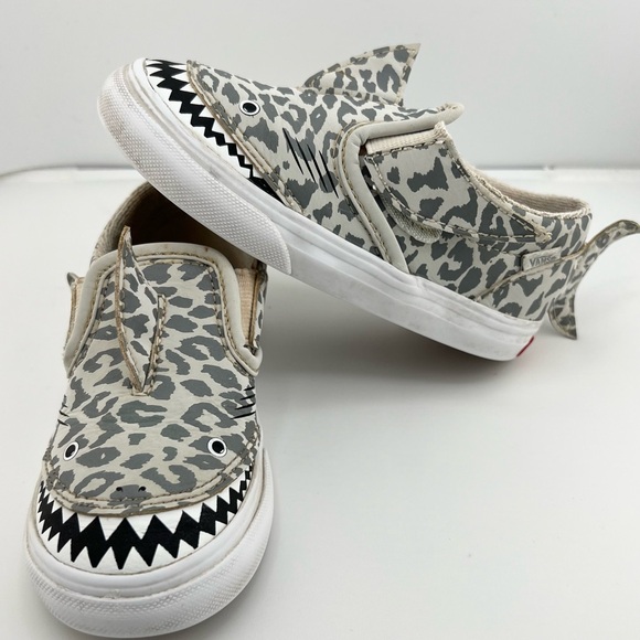 Vans Toddler Slip-On V (Shark) Leopard Shark Sneaker - Picture 1 of 10